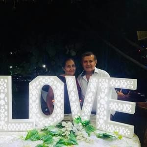 Meet your Posher, Dina